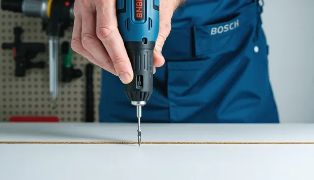 Практичный угловой гравер для дома и профессиональных задач: какой шуруповерт лучше для гипсокартона, дерева, металла и крепежа разной длины без потери комфорта в работе, чтобы добиться высокой точности, комфорта при длительном использовании и уверенного 